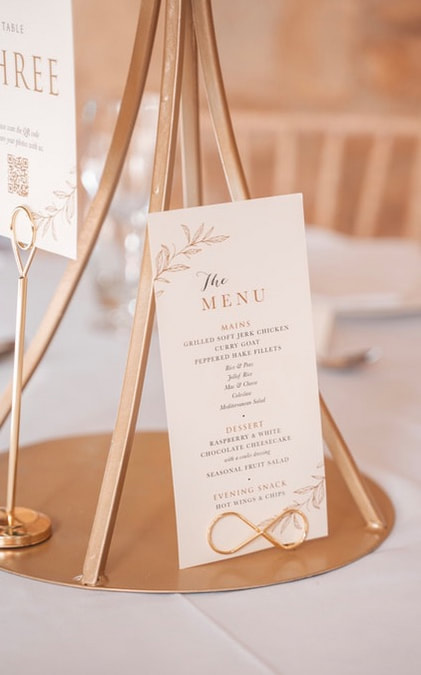 table plan, crates, barn wedding, wedding menu